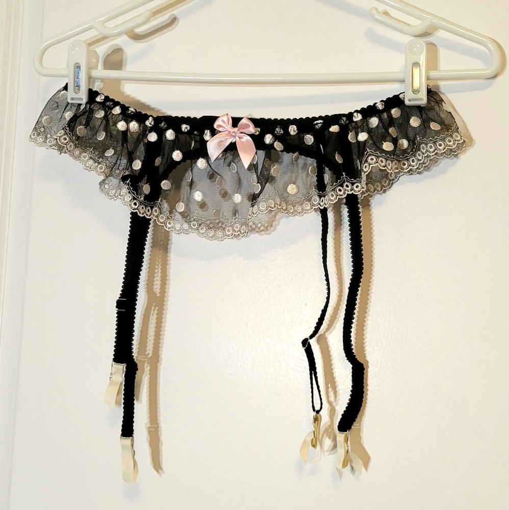 Victoria's Secret Polka Dot Garter Belt